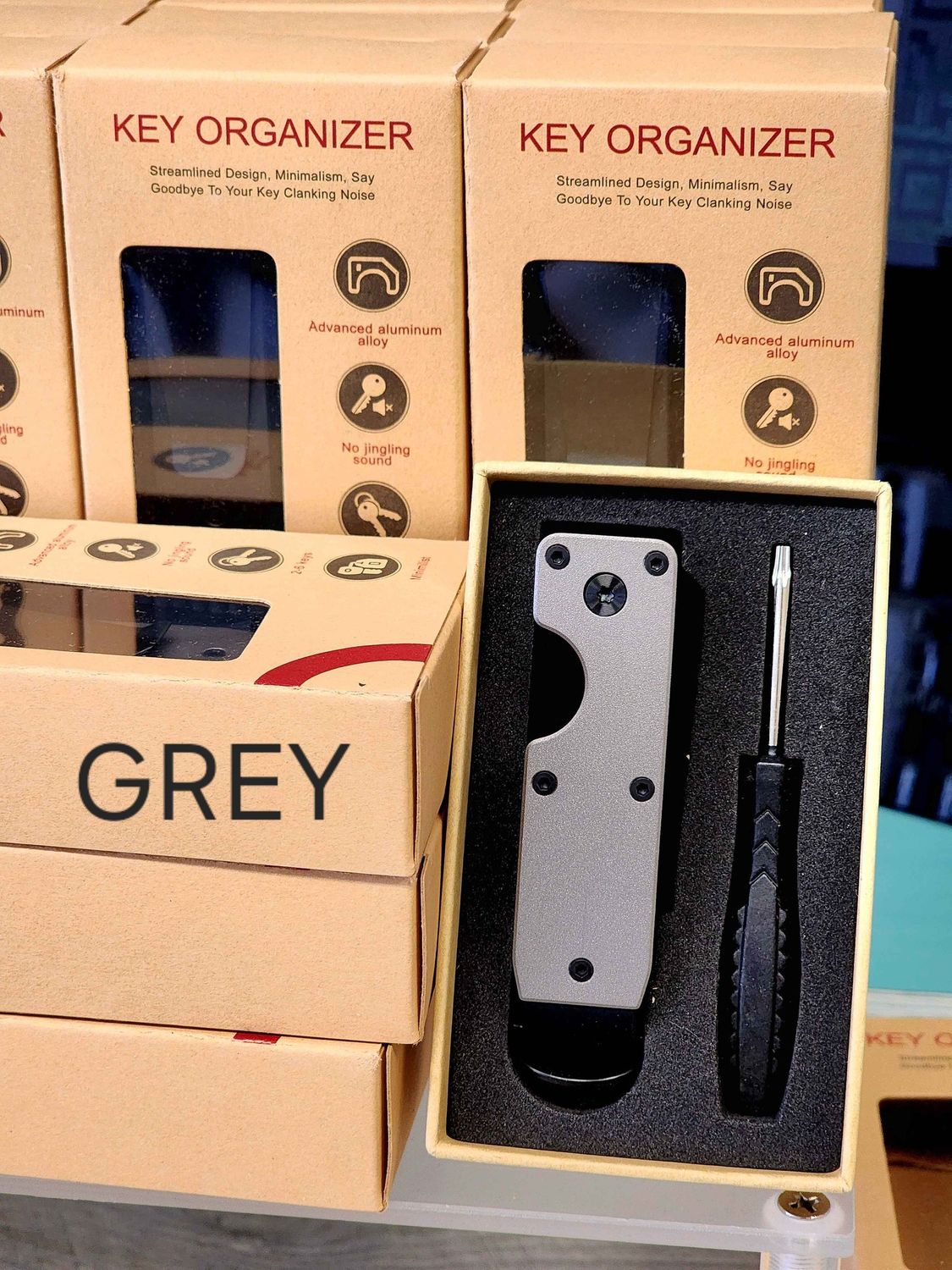 KEY ORGANIZER KEYCHAIN