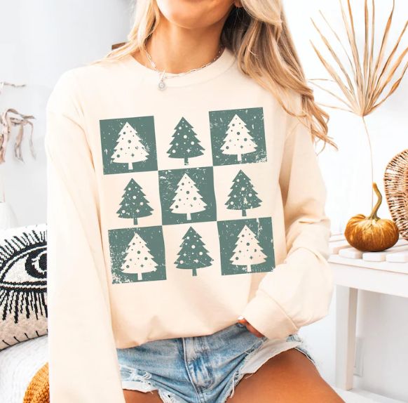 CHECKERED CHRISTMAS TREE