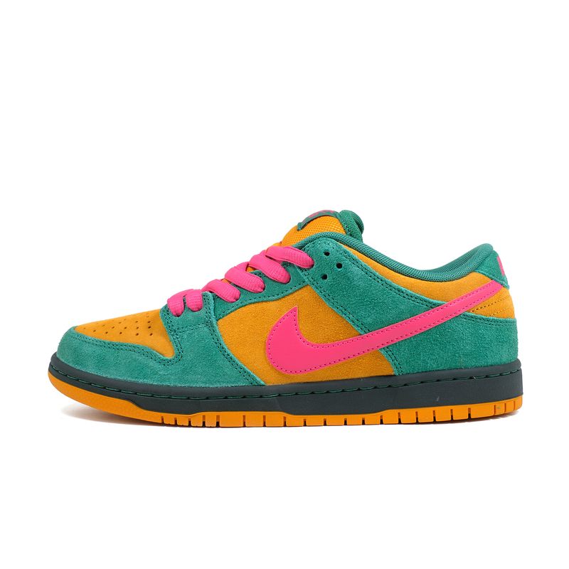 Nike SB Dunk Low Pro