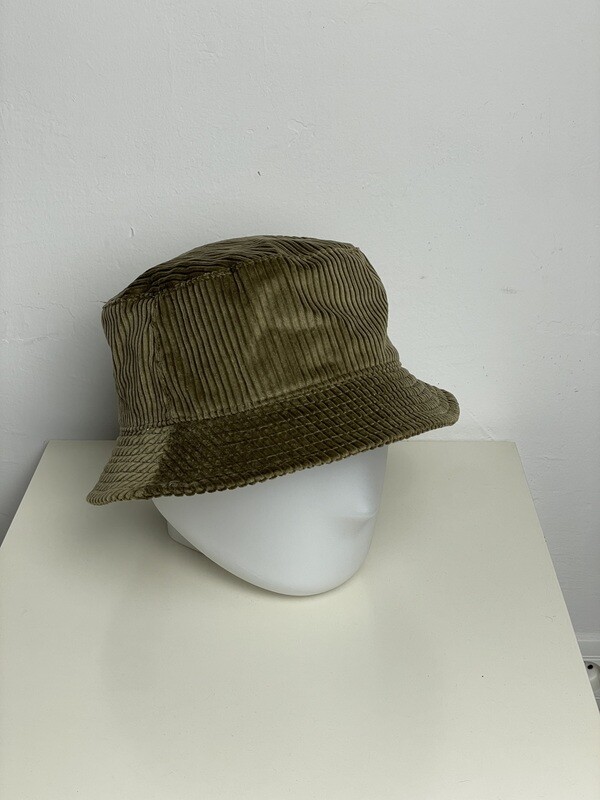 OLIVE GREEN