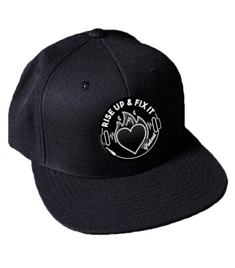 BLACK SNAPBACK HAT