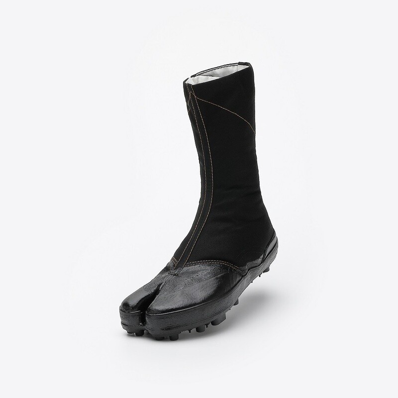 Spike Tabi Type 2 [8 Large Hazes] (Black)