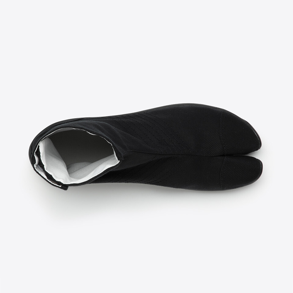Air Jog V [6 Kohazes] (All Black Exclusive Model)