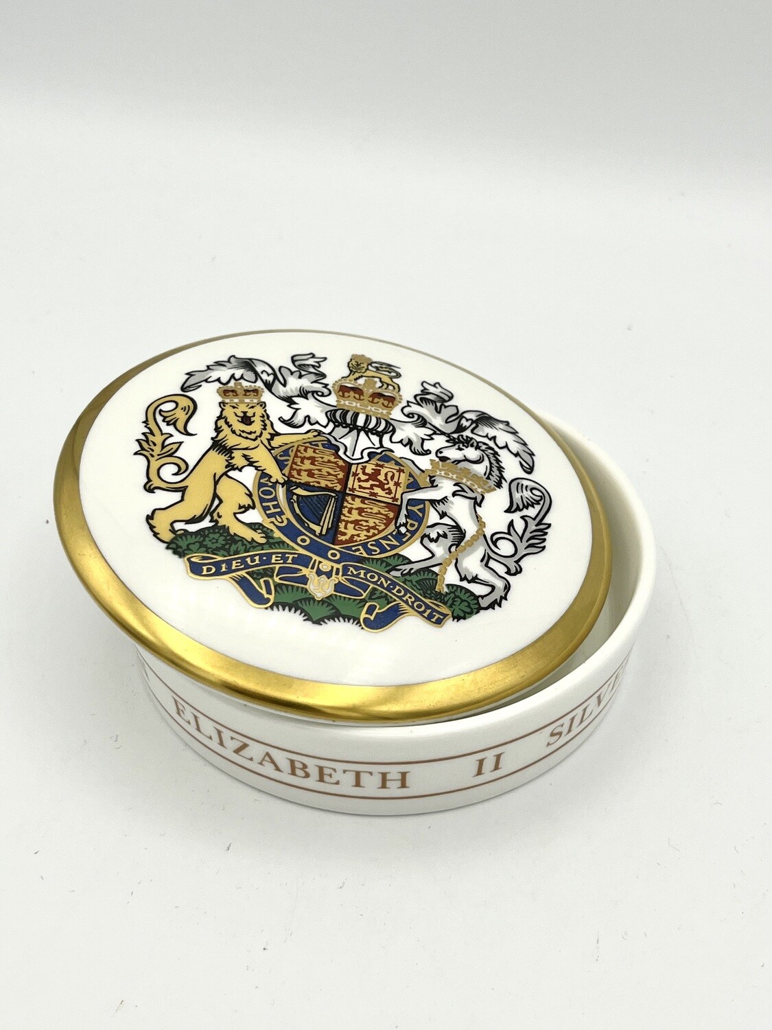 Porzellandose zum silbernen Thronjubiläum von Queen Elisabeth II