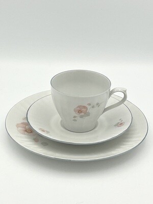 Dreiteiliges Set mit Rosenmotiv