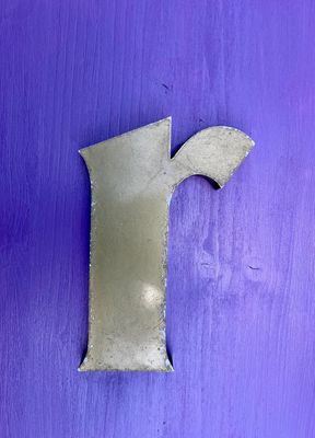 Blechbuchstabe in Gold &quot;e&quot;