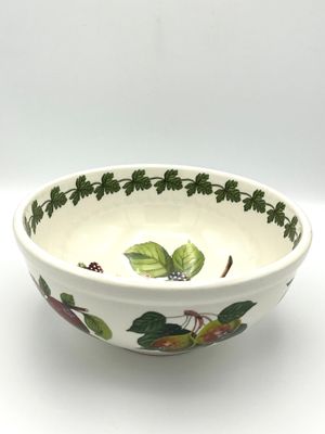 Salatschale mit Pomona-Brombeerenmotiv von Portmeirion