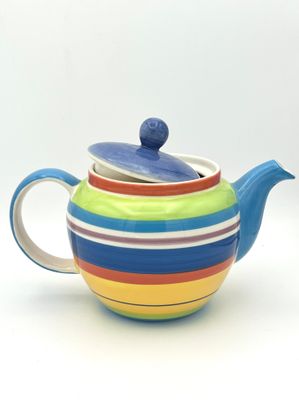 Farbenfrohe Teekanne  - Handbemalte Eleganz für deine Tea Time