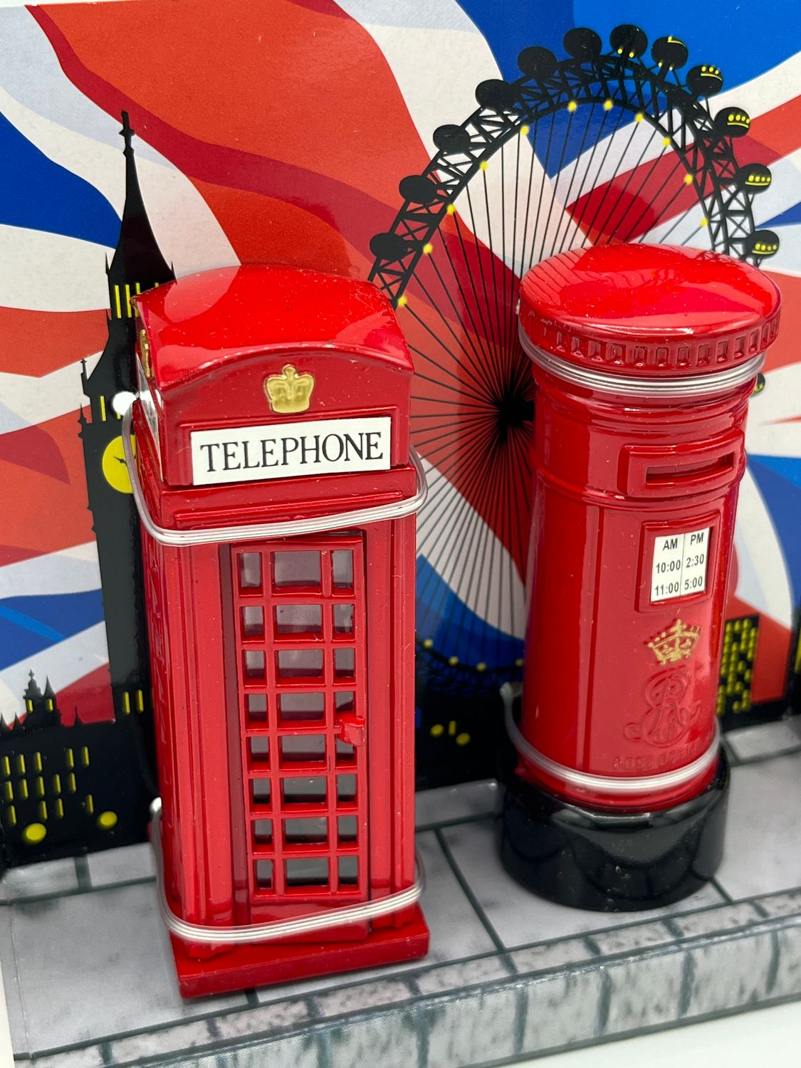 Souvenir-Artikel - Miniatur-Set  &quot;rote Telefonzelle&quot; und &quot;roter Briefkasten&quot;
