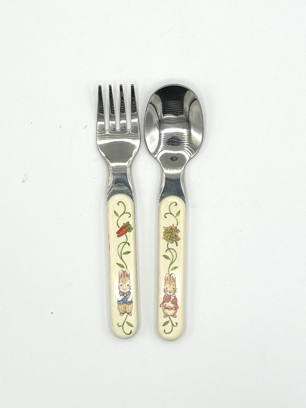 Zauberhaftes Kinderbesteck-Set aus Edelstahl Zauberhaftes Kinderbesteck-Set aus Edelstahl