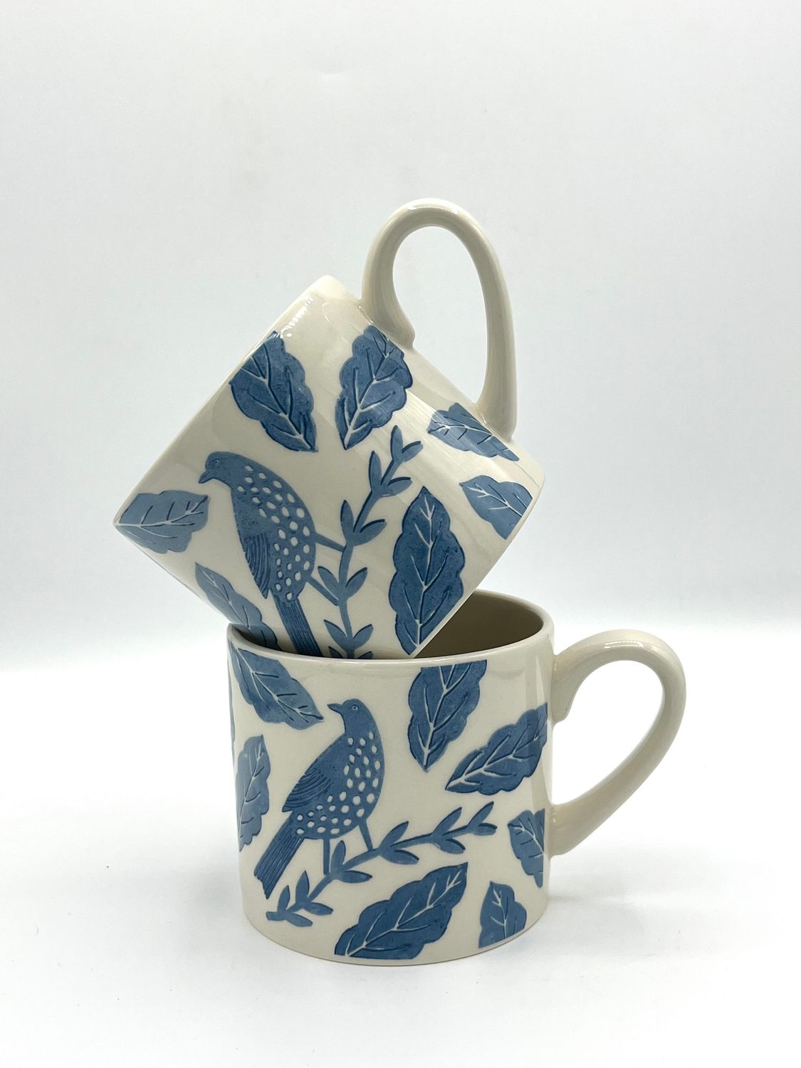 Tassen-Set in Blauweiß