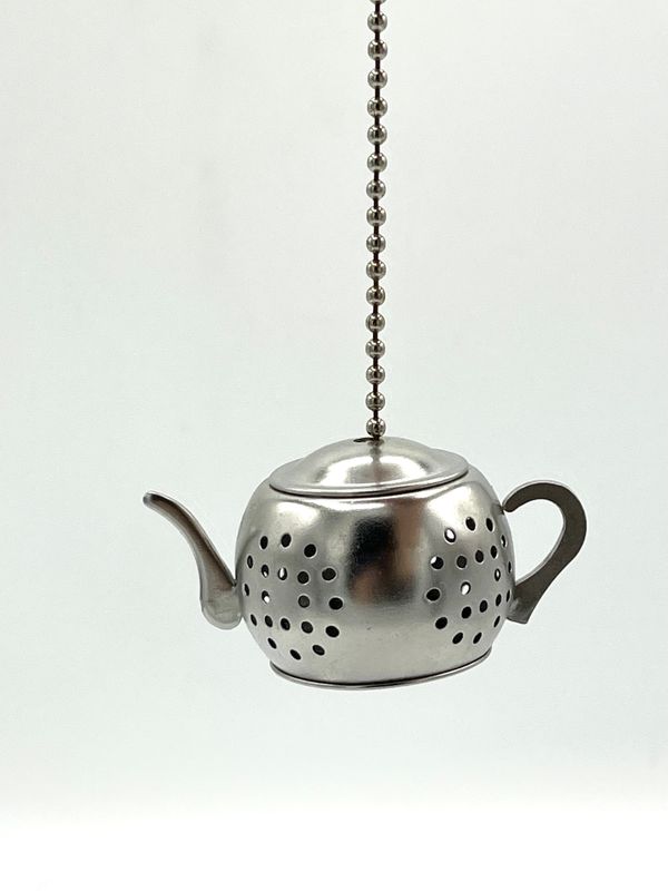 Kleines Teesieb in Teekannen-Form