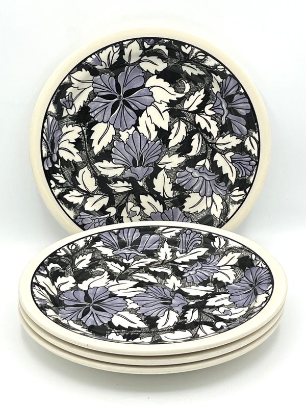 Kuchenteller mit floralen Elementen in Schwarz, Weiß und Lavendellila - 4er Set