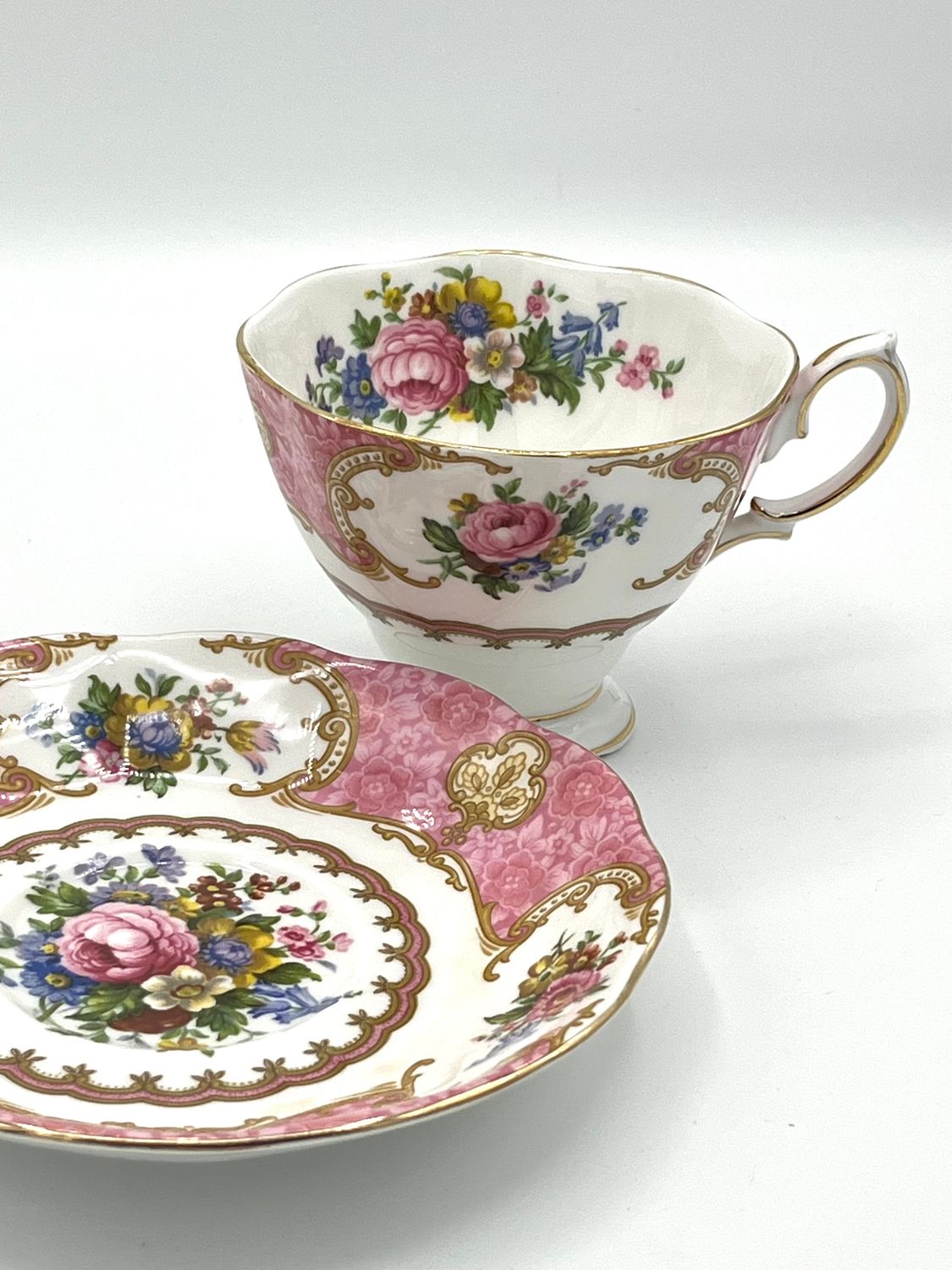 Zweiteiliges Gedeck mit Rosendekor &quot;Lady Carlyle&quot;