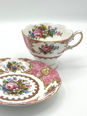 Zweiteiliges Gedeck mit Rosendekor &quot;Lady Carlyle&quot;