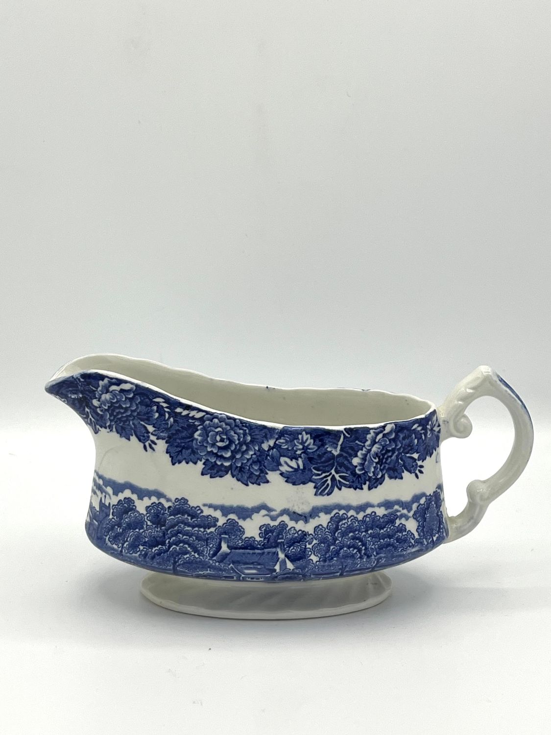 Sauciere &quot;Woods Ware&quot;