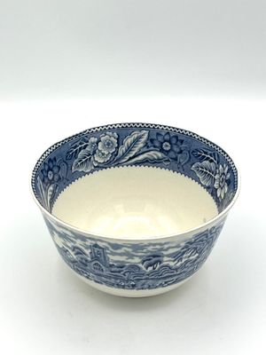 Kleine Schale mit ländlicher englischer Szene Kleine Schale mit ländlicher englischer Szene