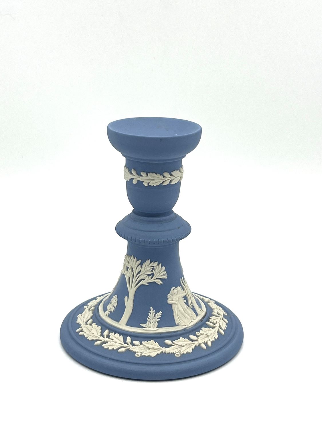 Kerzenständer in blauer Jasperware