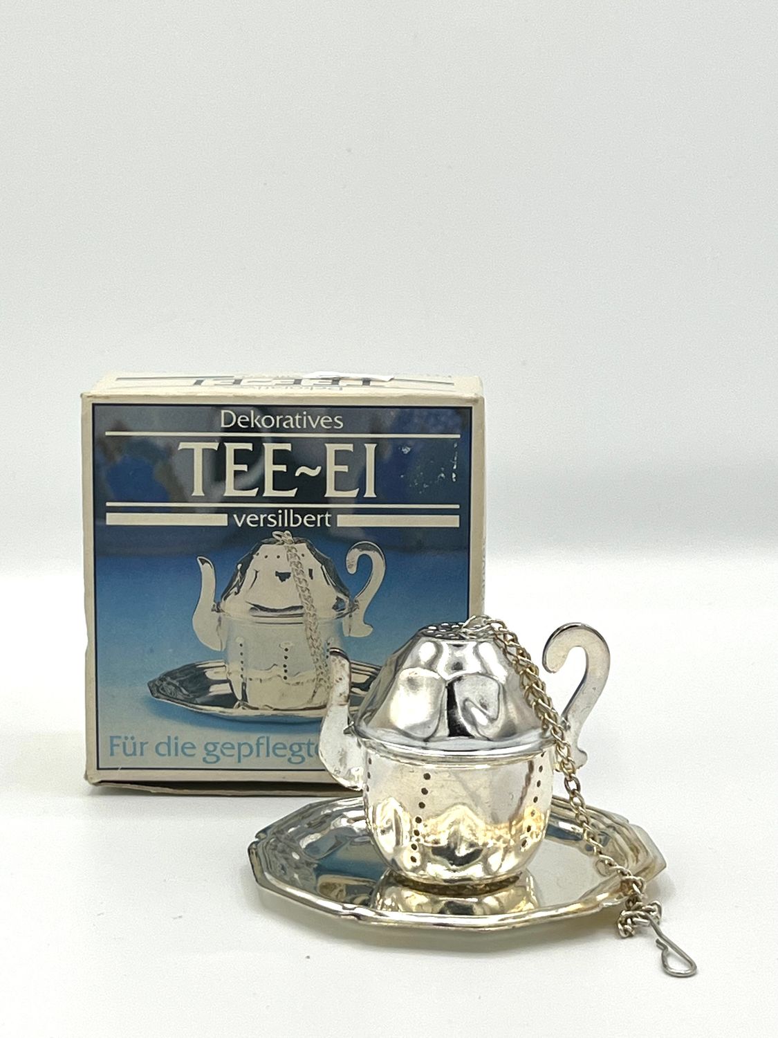 Versilbertes Teesieb