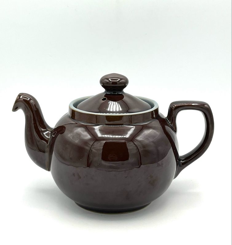 Teekanne in klassischem Braun (ca. 700 ml)