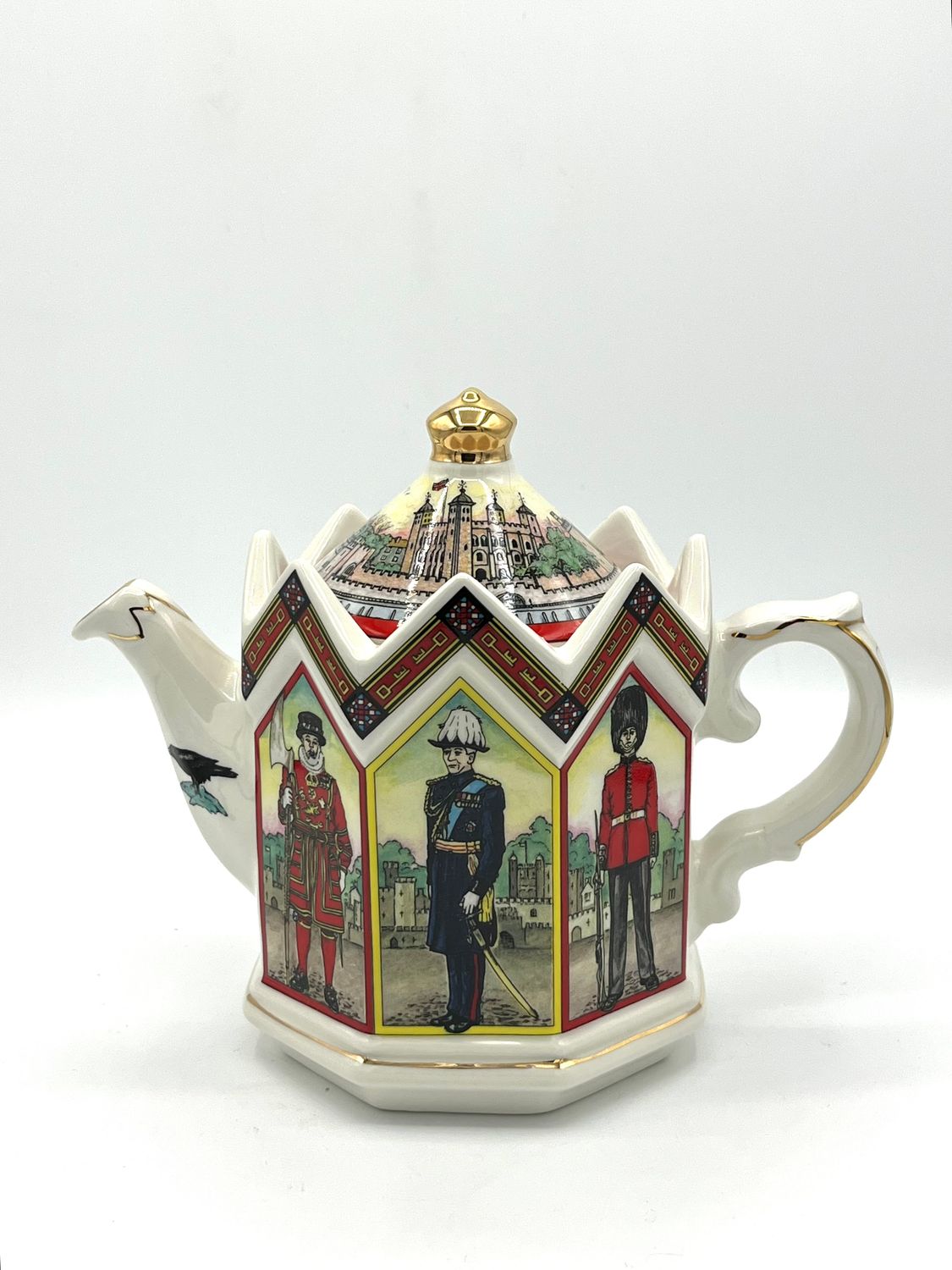 Vintage-Teekanne "The Tower of London"