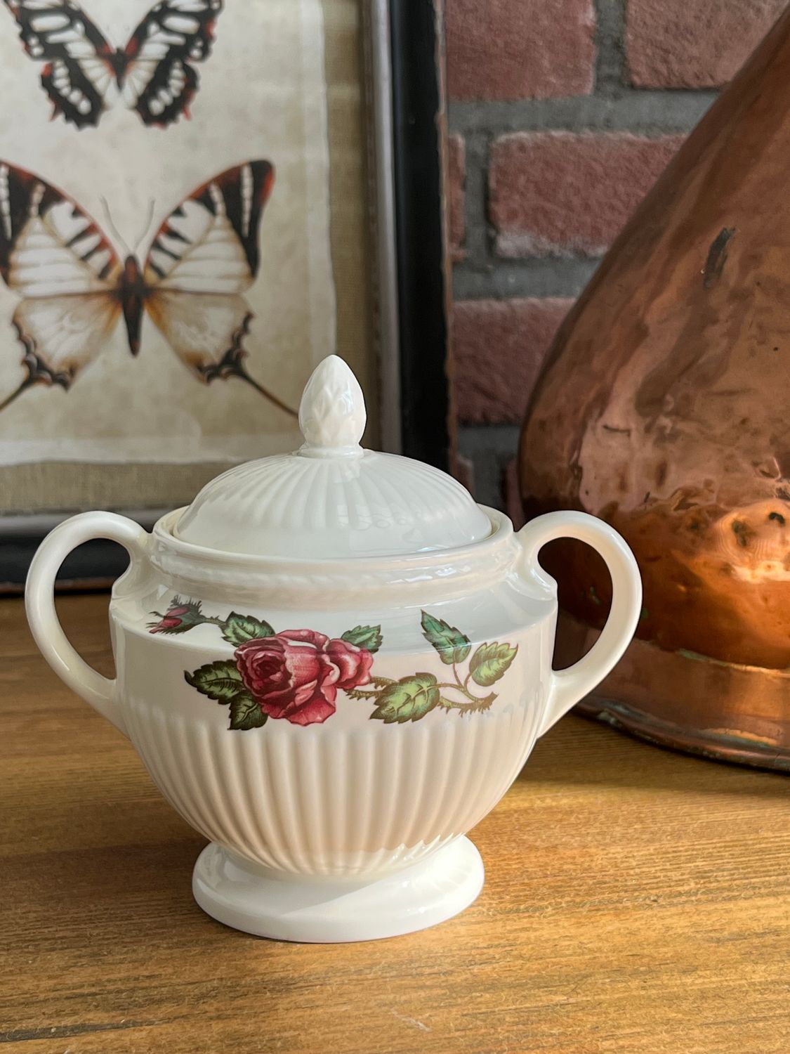 Wedgwood „Moss Rose“ – Vintage-Zuckerdose mit Deckel