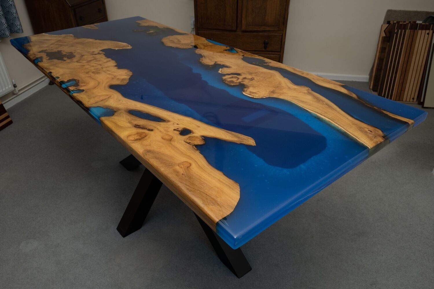 Acacia river dining table