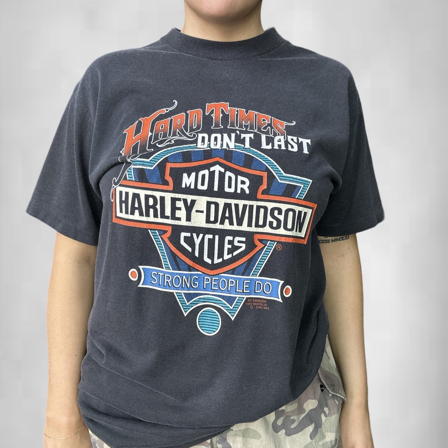 Vintage Harley Davidson 3D Emblem Strong People Tee, Size: Large, Color: Black, Style: Harley