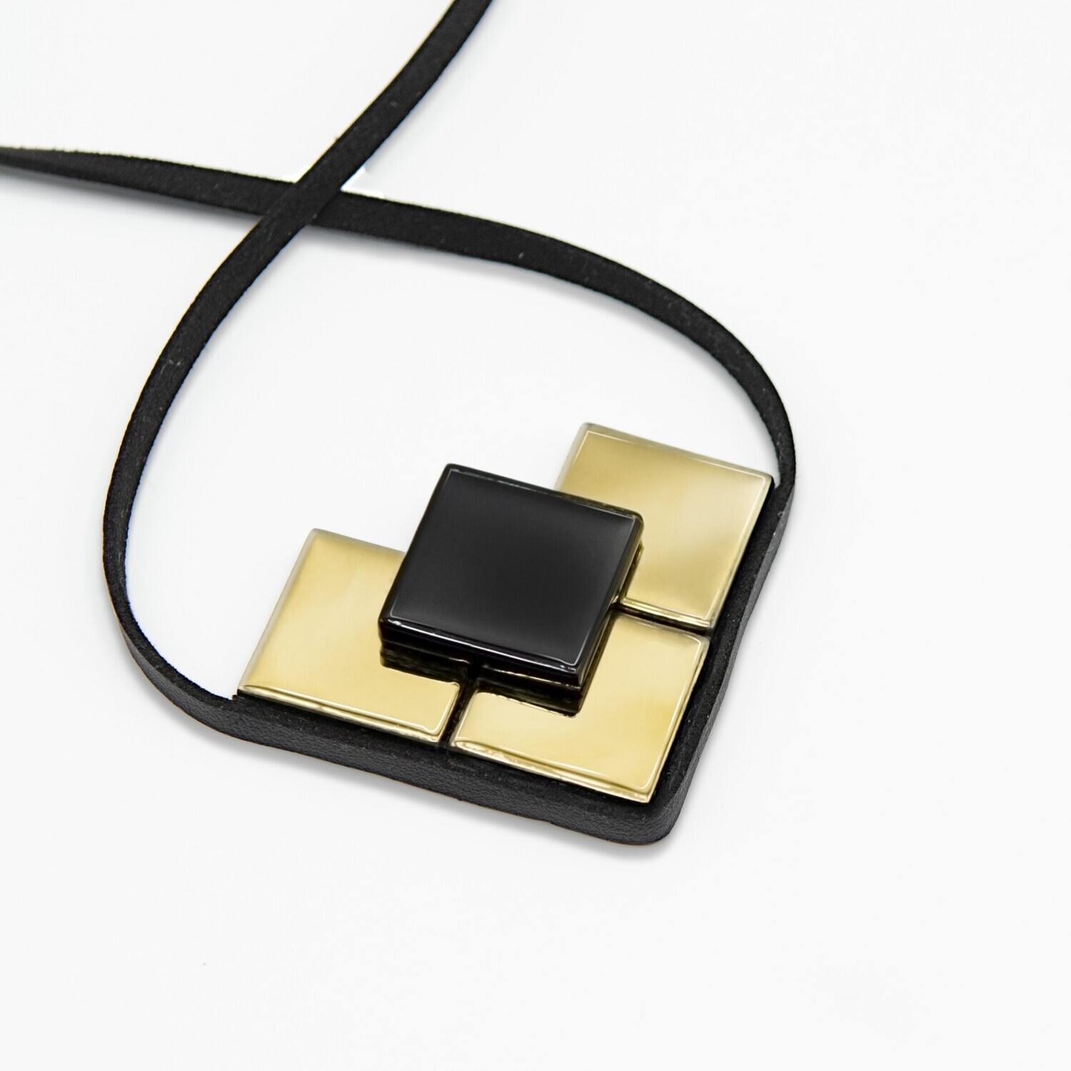 Colar Élan em V Pequeno Dourado