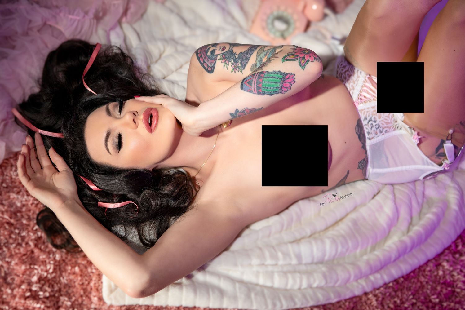 Amber T Lana Set 08