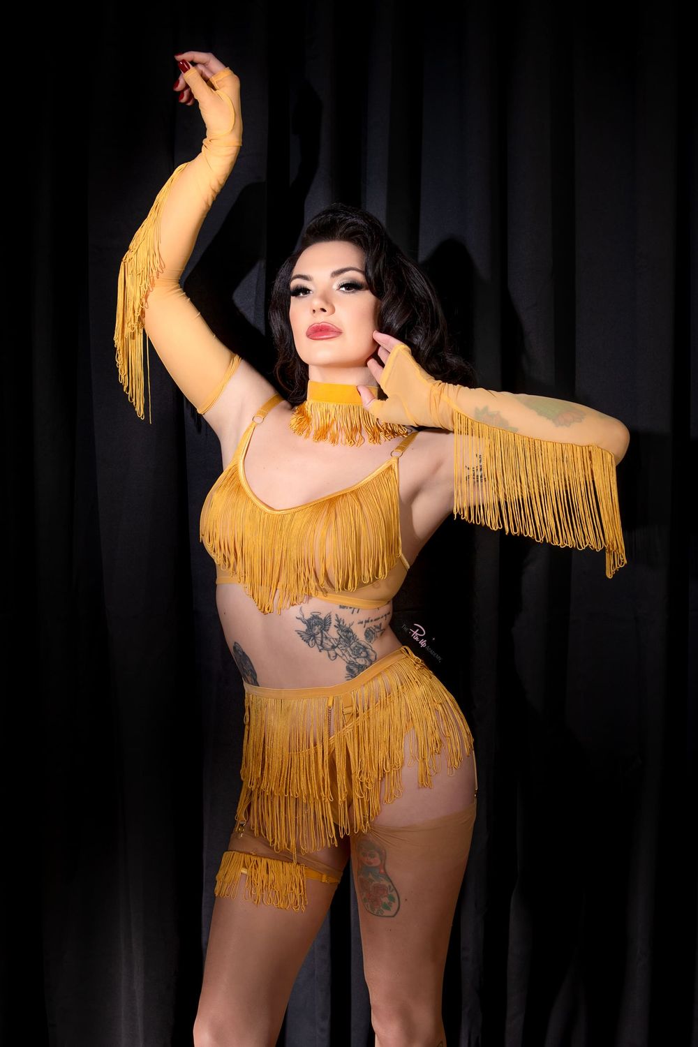 Amber T showgirl Set 01