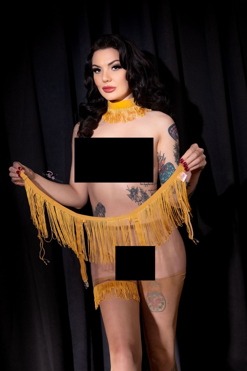 Amber T showgirl Set 09