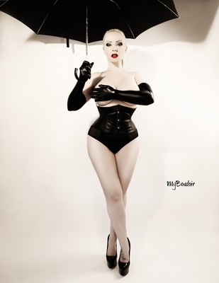 October Divine Fetish 04