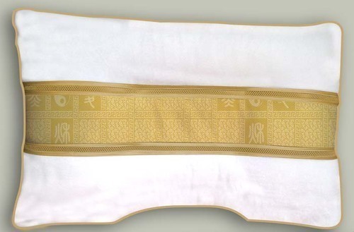 Functional "FOHOW" Pillow of the "Healing textile" series