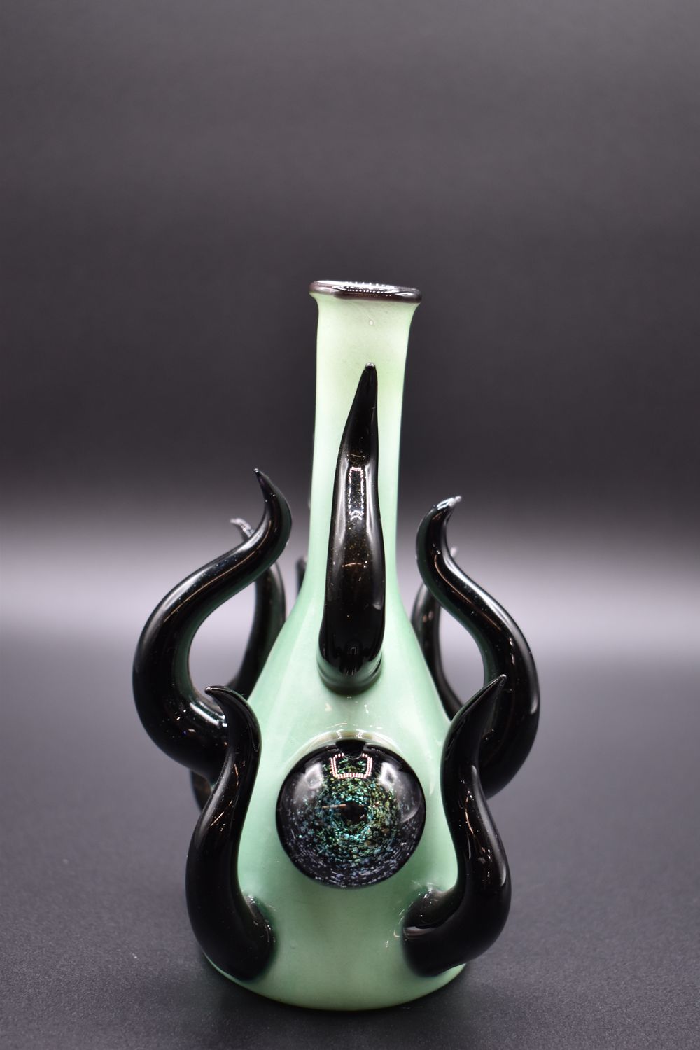 Z. Heady Vigil Horned Series 7147