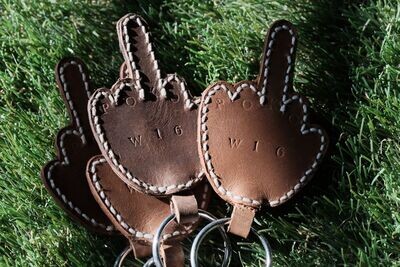 W16 Brown Middle Finger Keychain
