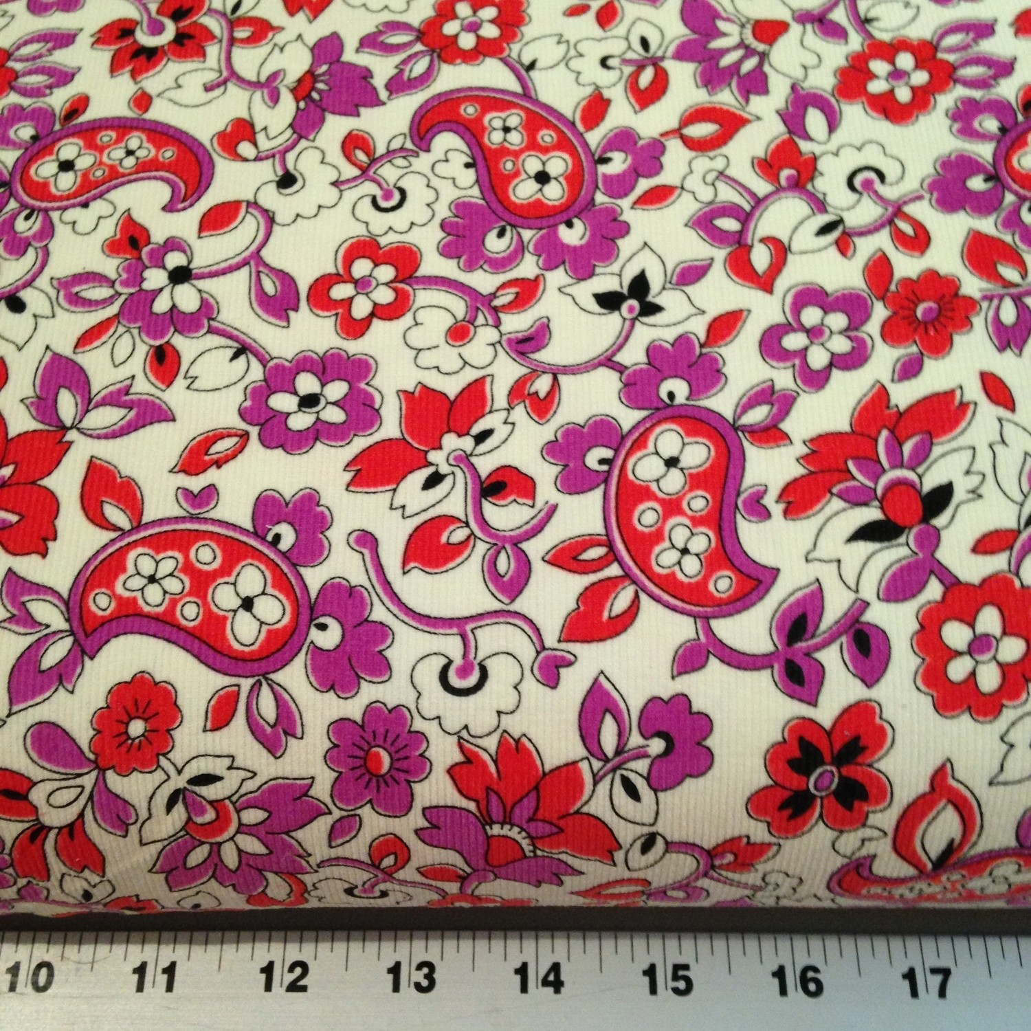 Chicopee Paisley, red (corduroy)