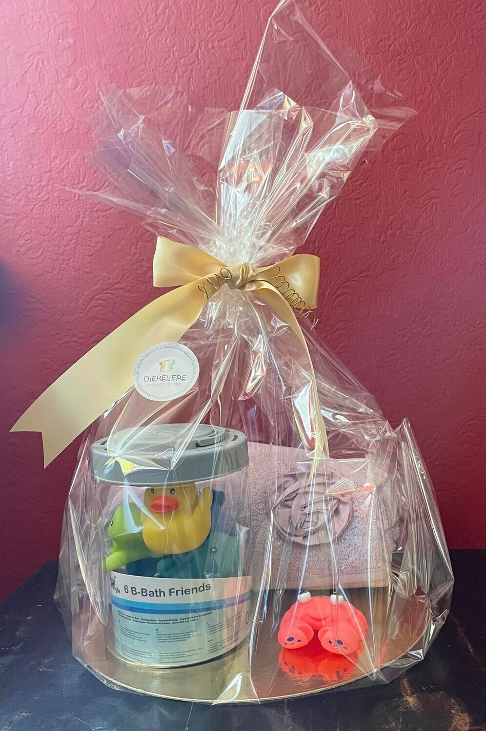 Cadeau ( bad speelgoed met badcape )