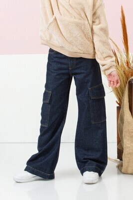 Donkere jeans meisjes
