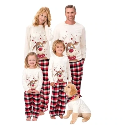 Bijpassende kerstpyjama met rendierprint voor het hele gezin volwassenen