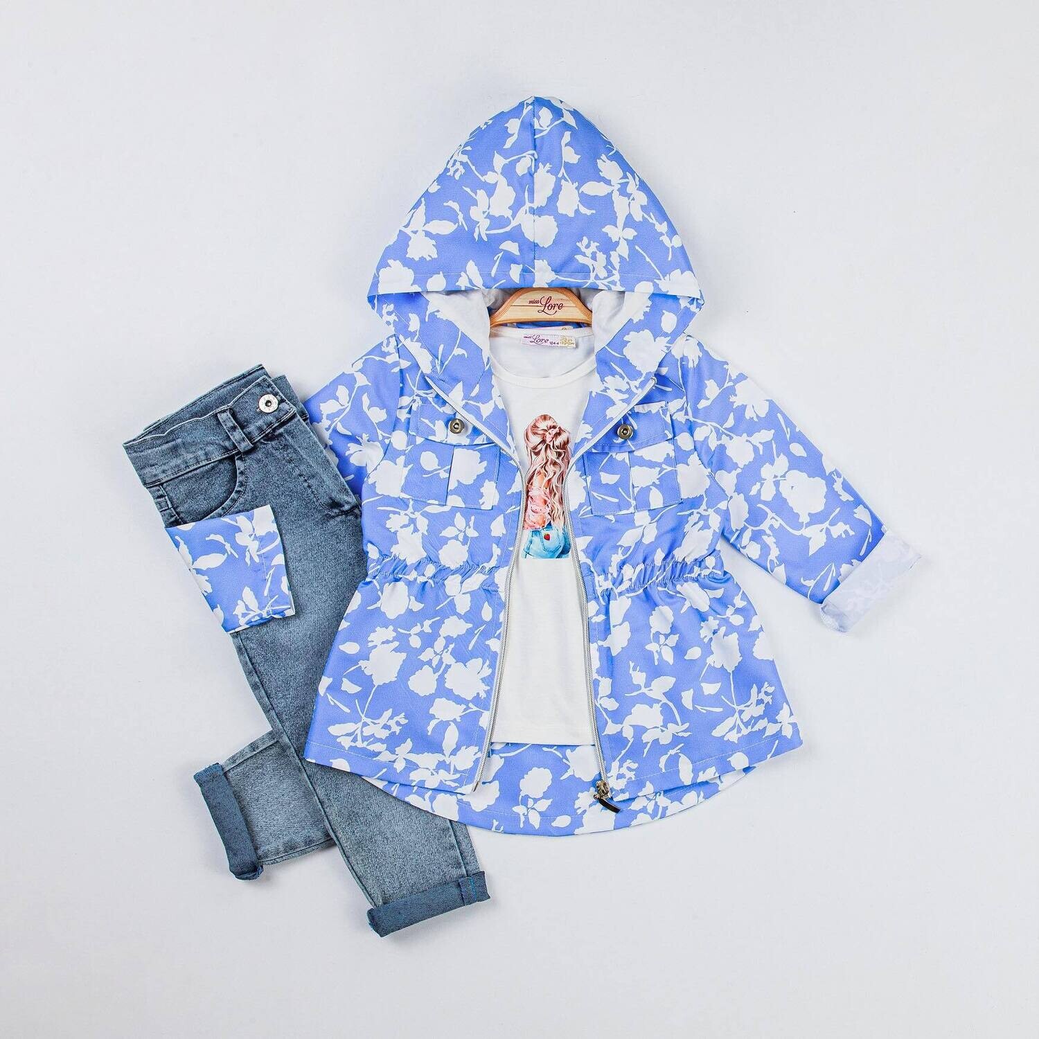 Outfit Jas Jeans T-shirt Blauw