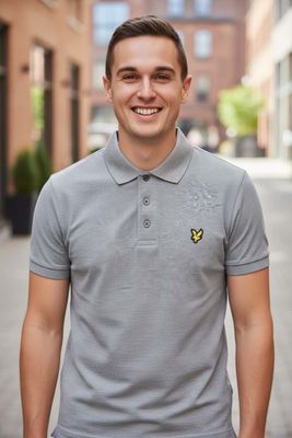 Grijze polo lyle en scott