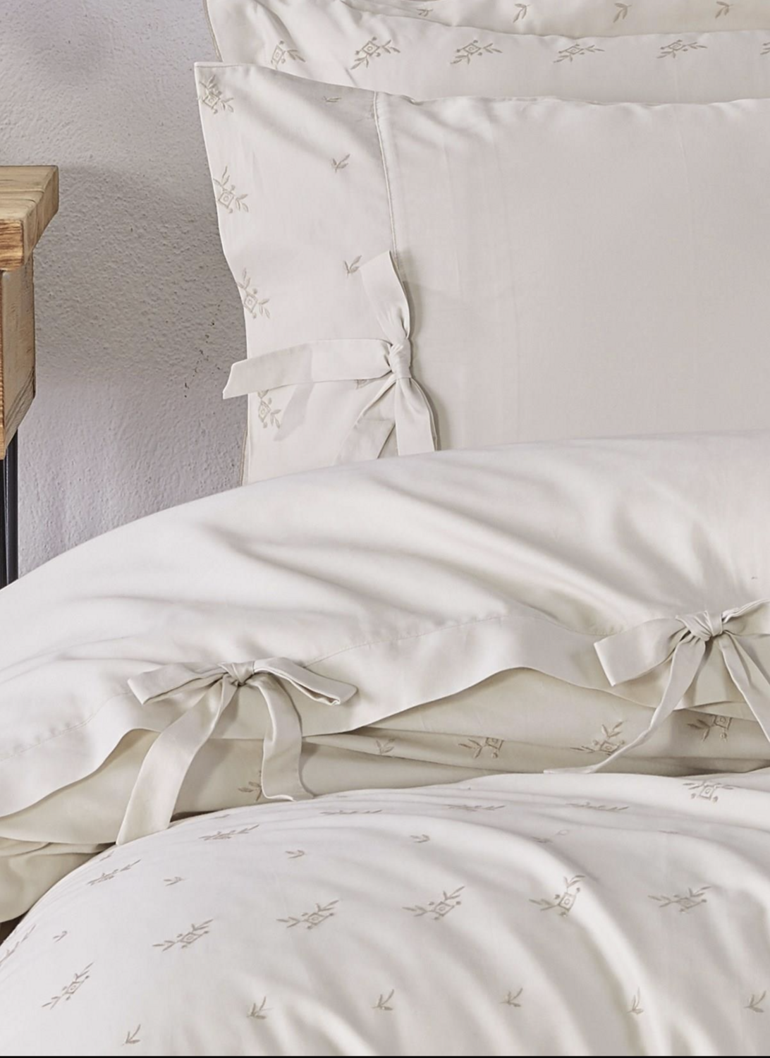 Ecocotton carmen 2 person bedding set 100% organic cotton sateen  brocaded beige 200X220 CM