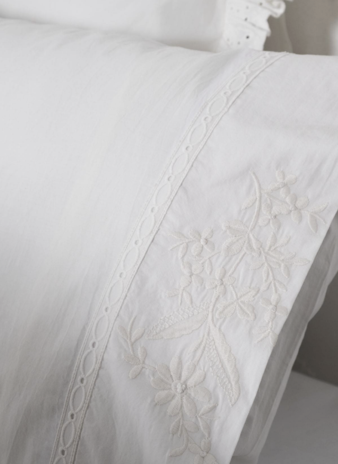 Ecocotton elsa 2 person bedding set 100% organic cotton percale embroidered cream 200X220 CM