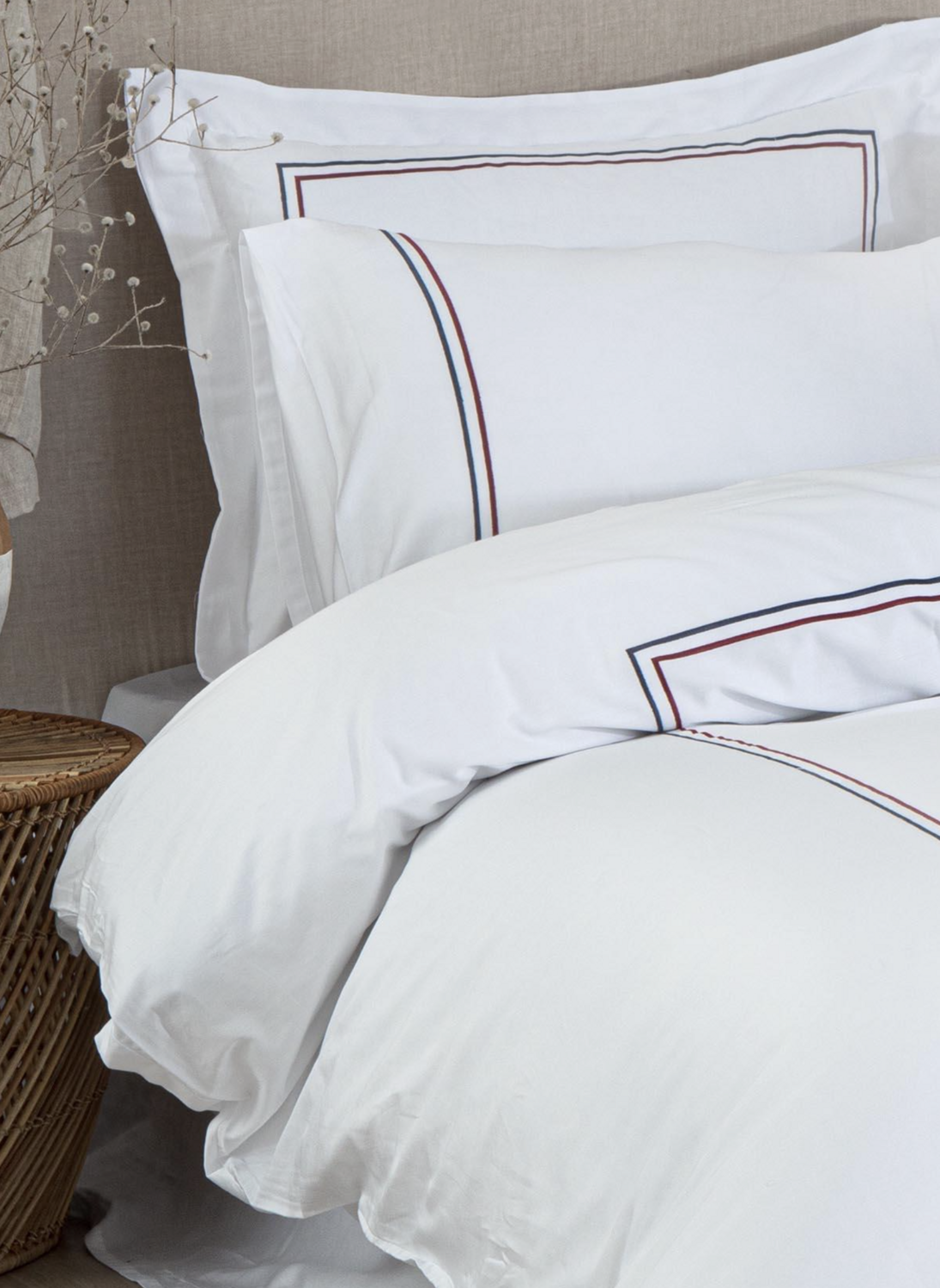 Ecocotton Line 2 person Duvet Cover 100% Organic Cotton Sateen Embroidered White 200x220 Cm