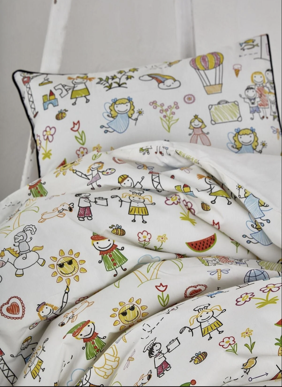 Ecocotton Carnaval Baby Dekbedovertrek Set 100% Organisch Katoen Bedrukt 100x150 Cm Ecocotton Carnaval Baby Dekbedovertrek Set 100% Organisch Katoen Bedrukt 100x150 Cm