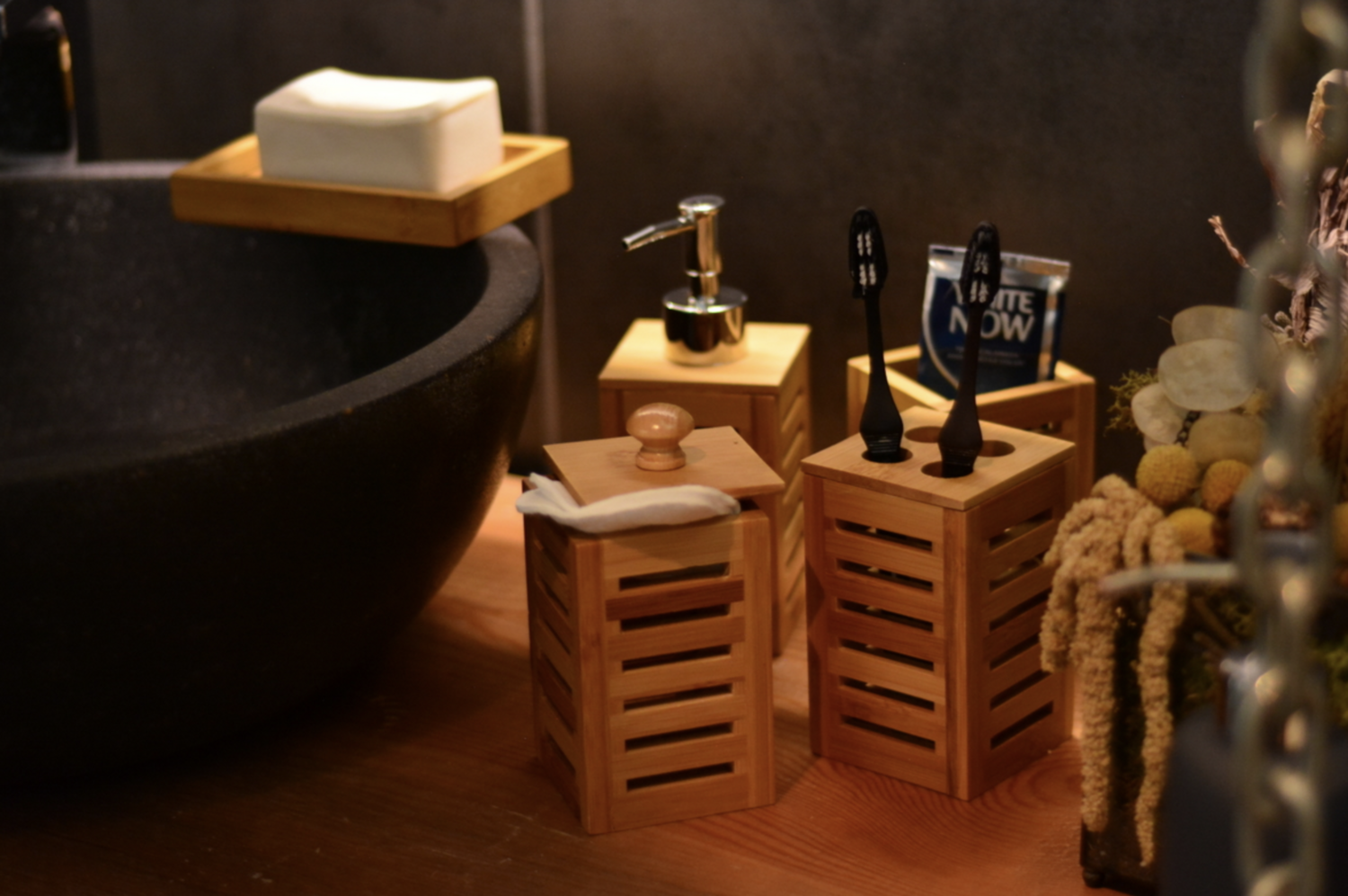 Bambum Aqua Bathroom Set