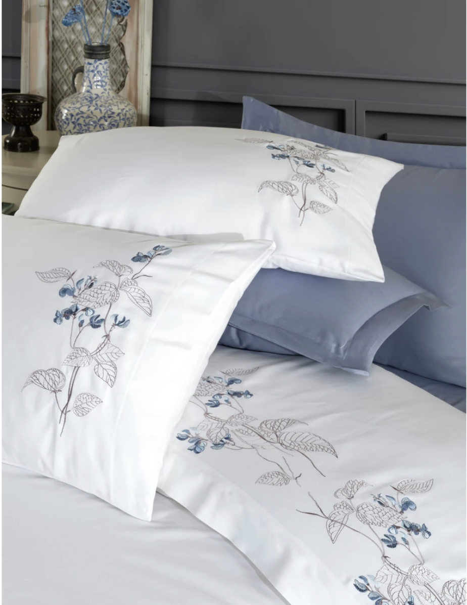 Dantela Efra Two-Person Embroideried Coton Sateen Duvet Cover Set White