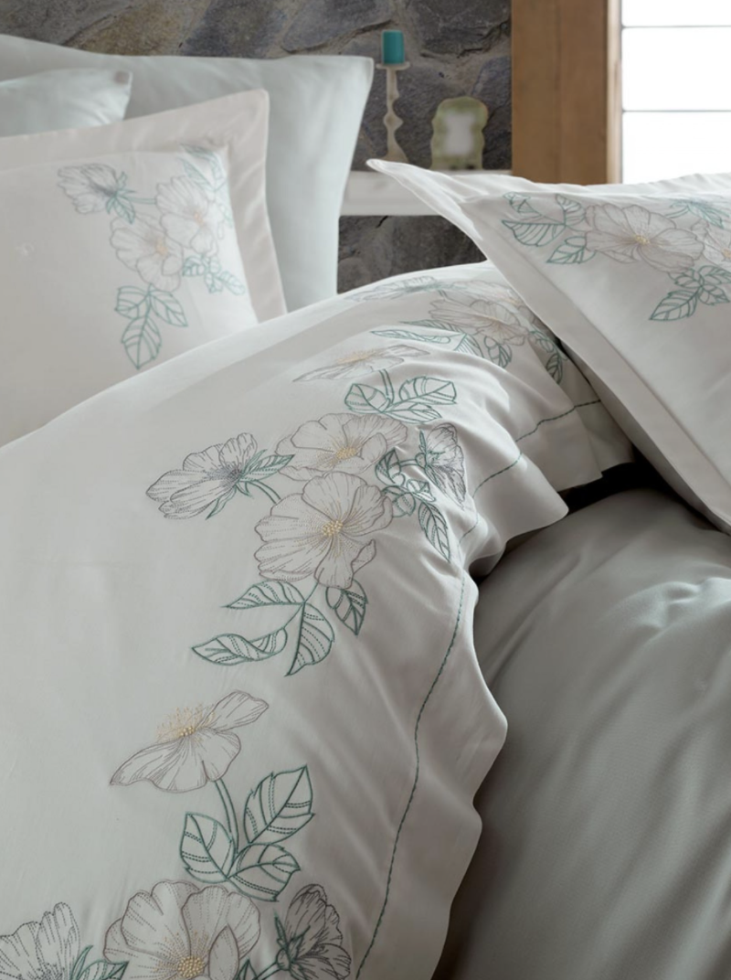 Dantela Hare Two-Person Embroideried Coton Sateen Duvet Cover Set Maldiv