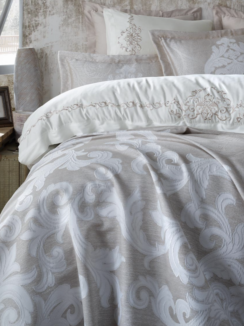 Dantela Jua Embroidered Duvet Cover &amp; Jacquard Bedspread Set